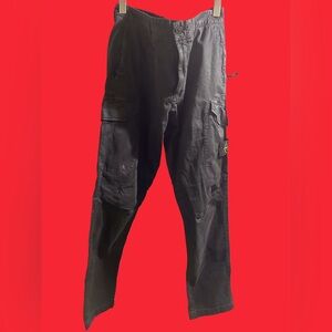 Stone island 
Black cargo pants
Size 34
Slim fit